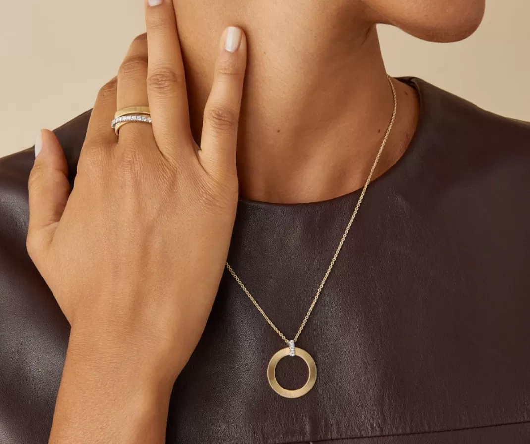 bague_avec_bandeau_de_diamants_modele_moyen_2.webp Bague Avec Bandeau De Diamants, Modele Moyen*Marco Bicego New